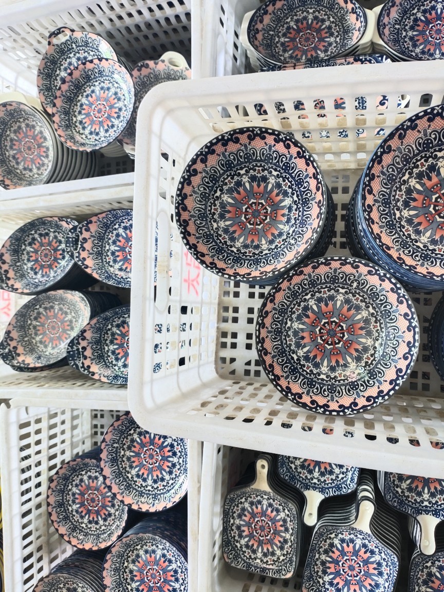 Bohemian Ceramic Plates Cutlery Set Color Box Packaging - Image 8