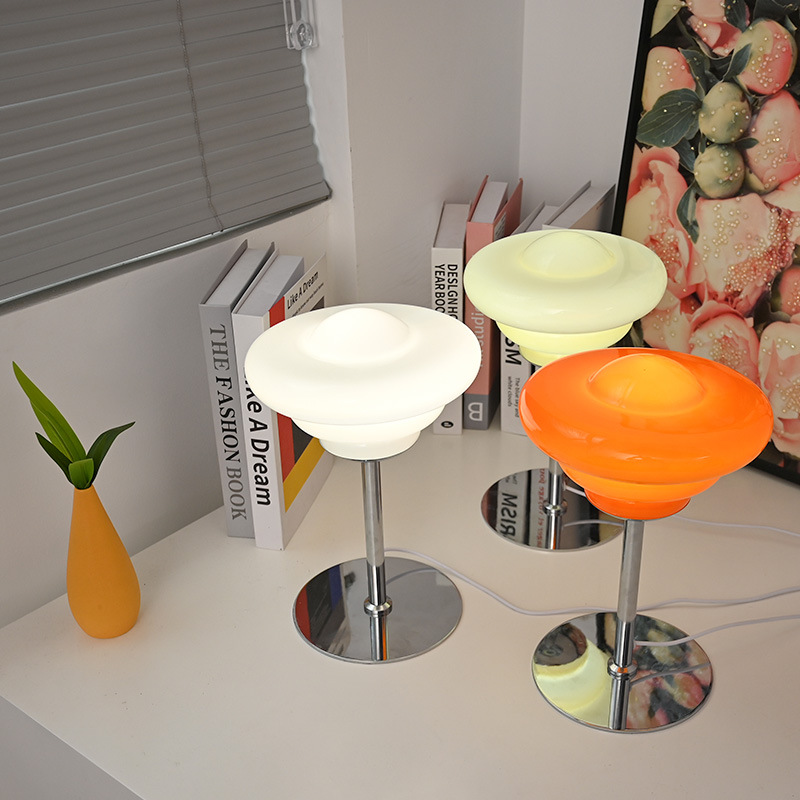 Mid-ancient Bedside Desk Conch Table Lamp - Image 3