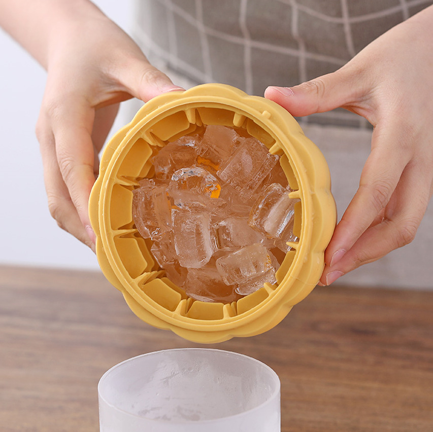 2-in-1 Pumpkin Ice Cube Maker Silicone Multi-functional Ice Bucket Portable Ice Cube Tray For Chilling Bar Cocktail Whiskey - Image 7