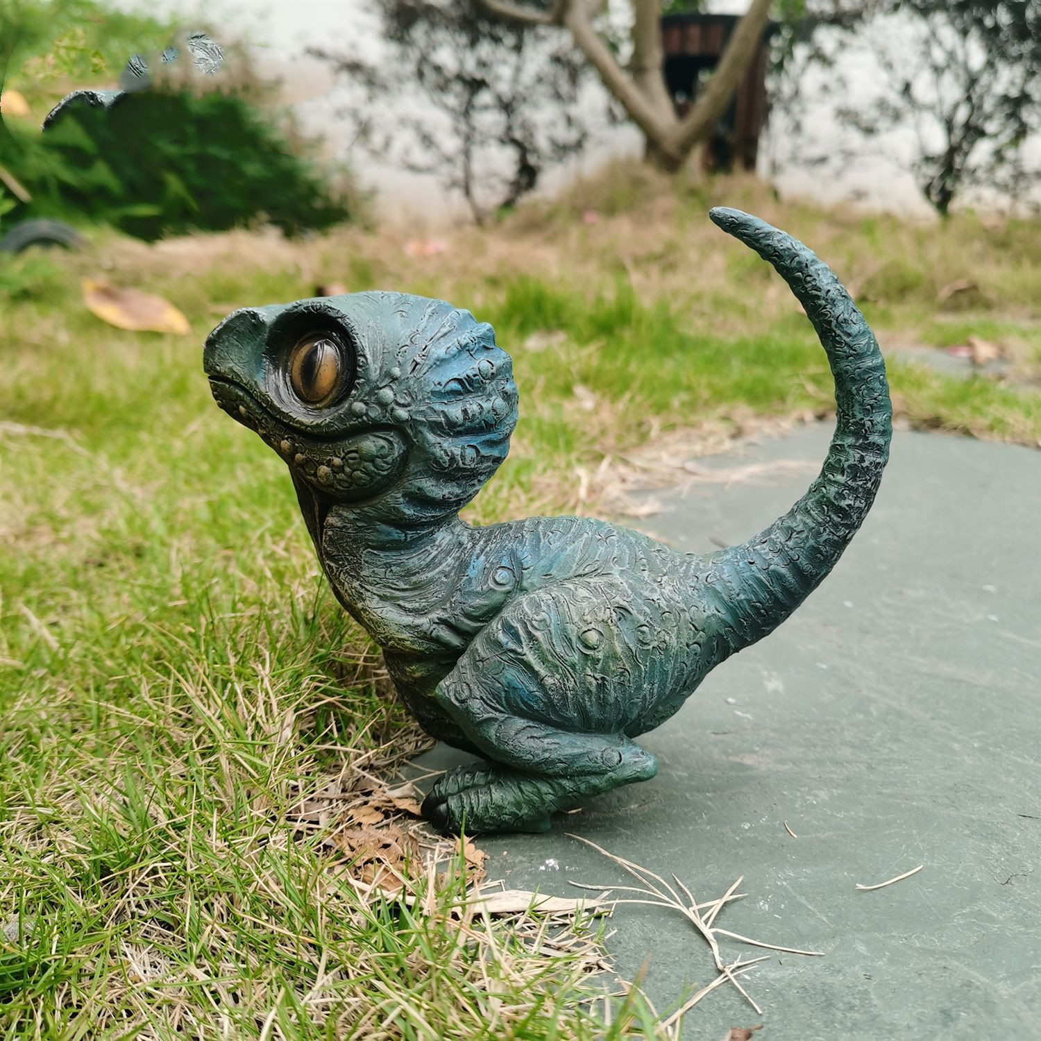 Cute Dinosaur Garden Statues Resin Velociraptor Ornament Realistic Dinosaur Statue For Garden Office Table Decor Kids Gifts - Image 8